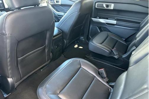 CARBONIZED GRAY METALLIC 2023 Ford Explorer XLT