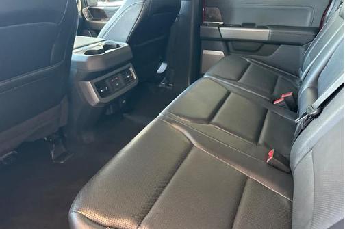 RACE RED 2023 Ford F-350 LARIAT SUPER DUTY