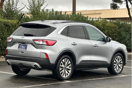 2021 Ford Escape TITANIUM