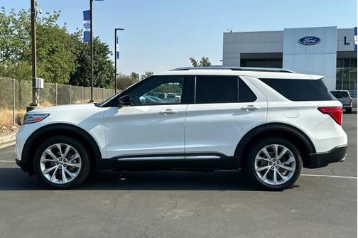 2023 Ford Explorer PLATINUM