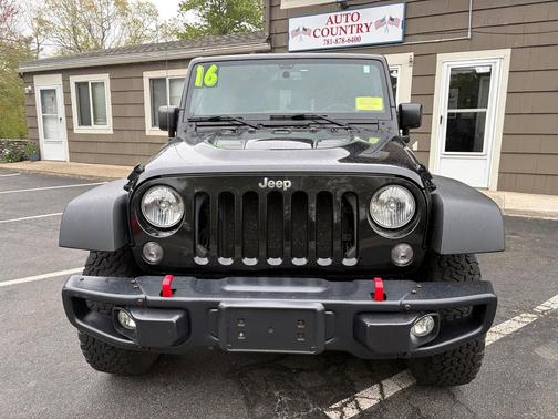 Black 2016 Jeep Wrangler Unlimited Rubicon