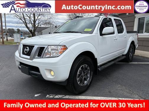 Bright White 2017 Nissan Frontier PRO-4X