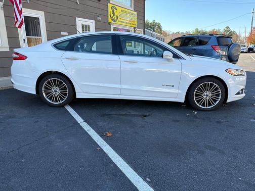 2013 Ford Fusion Hybrid SE Hybrid