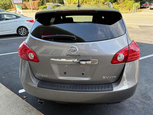 2011 Nissan Rogue SV