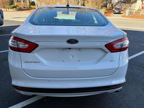 2013 Ford Fusion Hybrid SE Hybrid