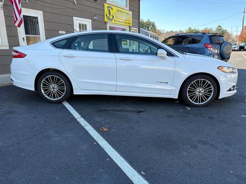 2013 Ford Fusion Hybrid SE Hybrid