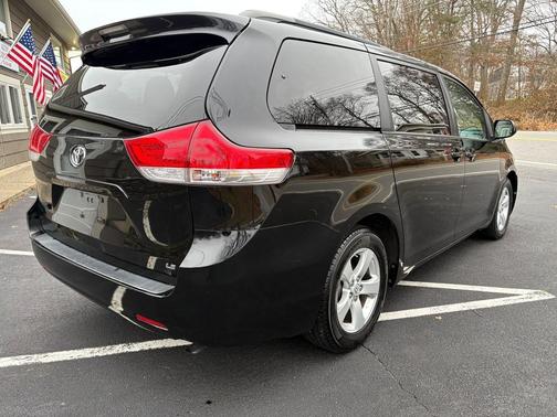 2013 Toyota Sienna LE