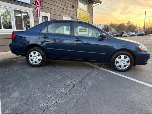 2007 Toyota Corolla LE