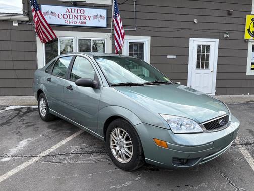 2005 Ford Focus ZX4 SE