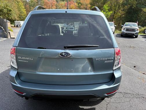 2010 Subaru Forester 2.5 X Premium