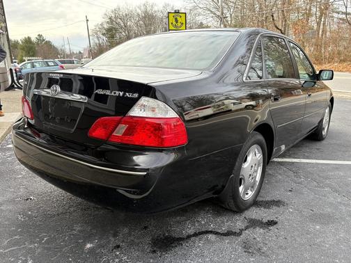2004 Toyota Avalon XLS
