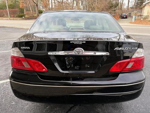 2004 Toyota Avalon XLS