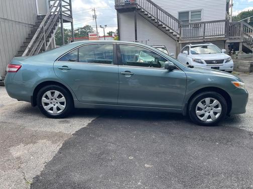 2010 Toyota Camry LE