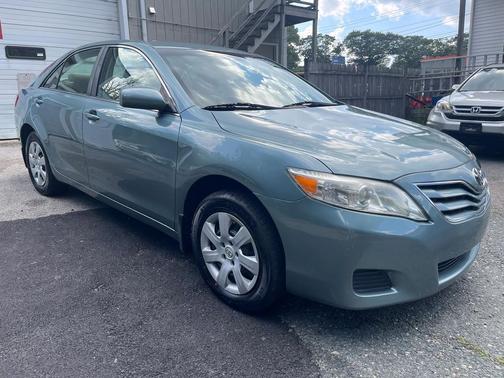 2010 Toyota Camry LE