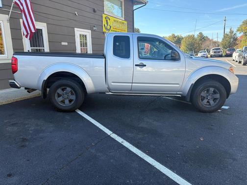 2012 Nissan Frontier SV