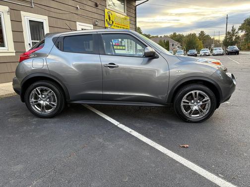 Charcoal 2013 Nissan Juke SL