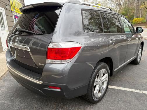 Graphite Clearcoat Metallic 2012 Toyota Highlander Limited
