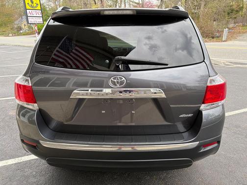 Graphite Clearcoat Metallic 2012 Toyota Highlander Limited