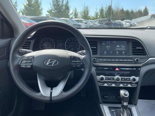Stellar Silver 2020 Hyundai ELANTRA Value Edition