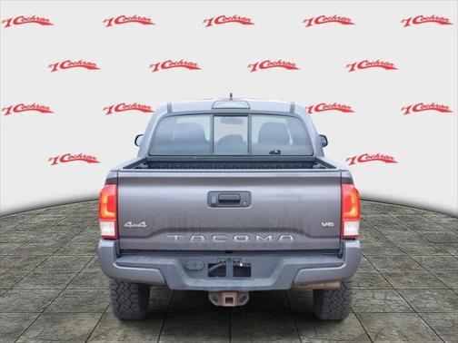 2016 Toyota Tacoma SR