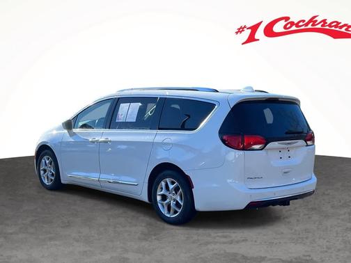 2020 Chrysler Pacifica Touring-L Plus