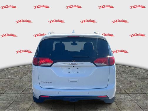 2020 Chrysler Pacifica Touring-L Plus
