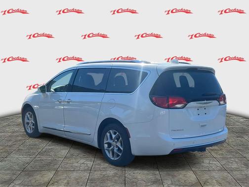 2020 Chrysler Pacifica Touring-L Plus