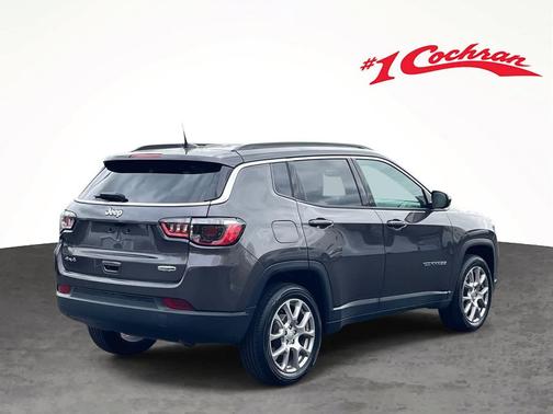 2022 Jeep Compass Latitude Lux