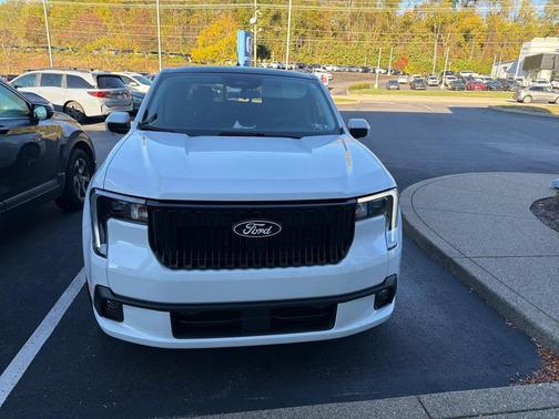 2025 Ford Maverick Lobo