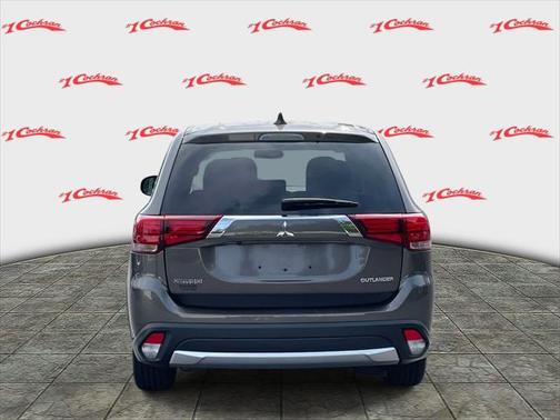 2018 Mitsubishi Outlander ES
