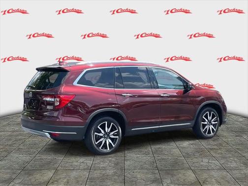 2022 Honda Pilot Touring 8-Passenger