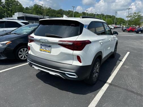 2022 Kia Seltos EX