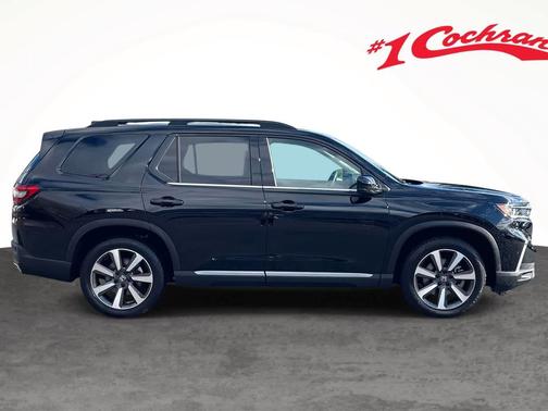 2023 Honda Pilot Touring 8-Passenger