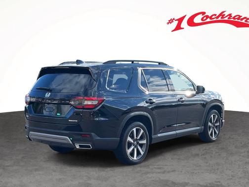 2023 Honda Pilot Touring 8-Passenger