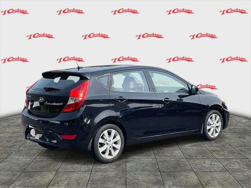 2012 Hyundai Accent SE