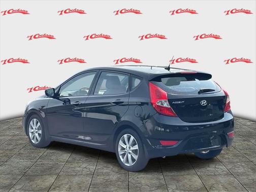 2012 Hyundai Accent SE
