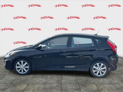 2012 Hyundai Accent SE