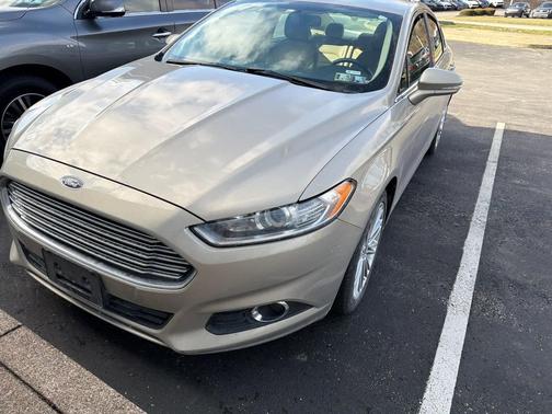 2015 Ford Fusion SE