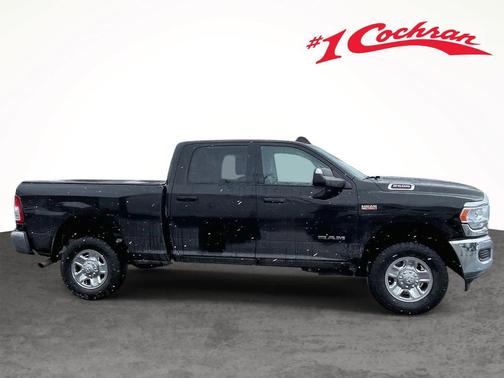 2022 RAM 2500 Tradesman Crew Cab 4x4 6'4' Box