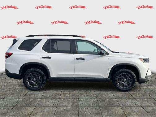 2025 Honda Pilot TrailSport