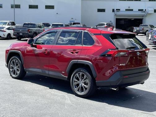 2023 Toyota RAV4 Hybrid XLE Premium