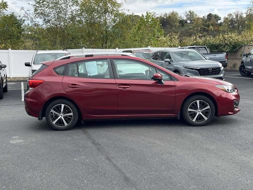 2019 Subaru Impreza 2.0i Premium