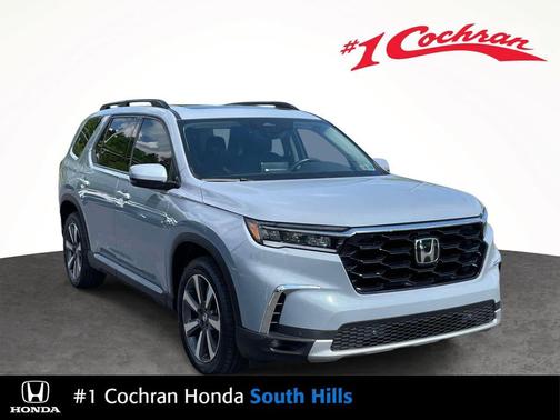 Sonic Gray Pearl 2024 Honda Pilot Touring 8-Passenger