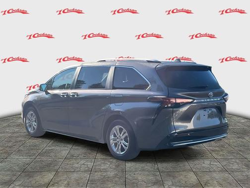 2023 Toyota Sienna Platinum 7 Passenger