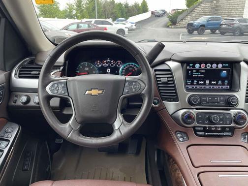 Iridescent Pearl Tricoat 2017 Chevrolet Tahoe Premier