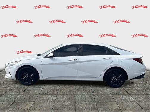 2021 Hyundai ELANTRA SEL