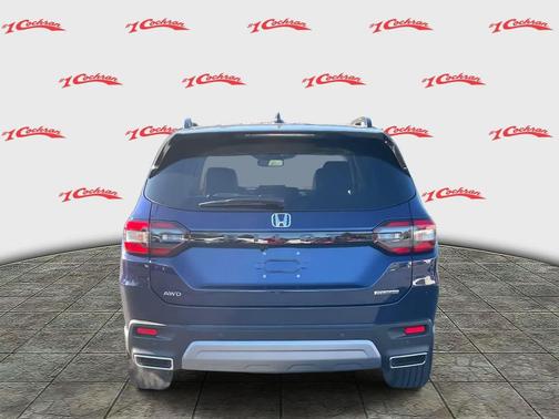 2025 Honda Pilot Touring 8-Passenger