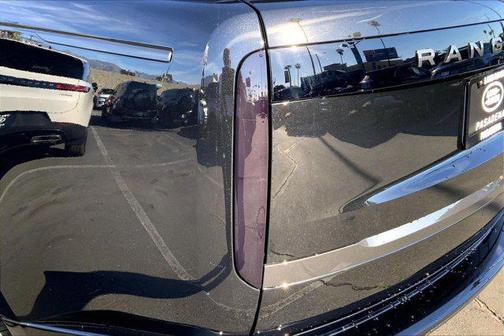 2026 Land Rover Range Rover P400 SE