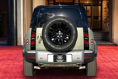 2024 Land Rover Defender 110 P400 S