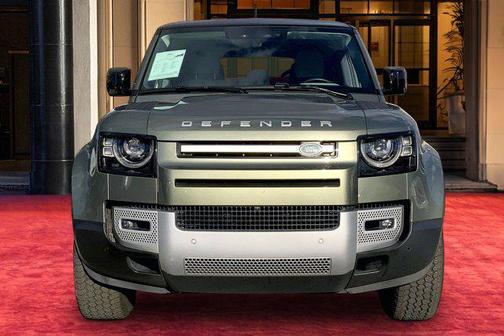 2024 Land Rover Defender 110 P400 S